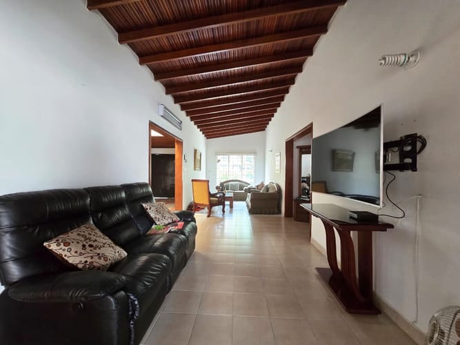 Oficina en arriendo en Belén, Medellín, 260 m² · foto 3 de 19