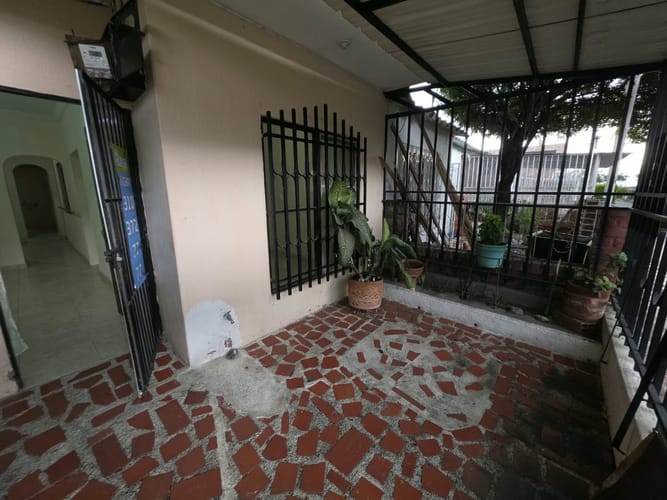 Casa de 3 alcobas en arriendo en Los Caminitos, Palmira, 60 m² · foto 2 de 16