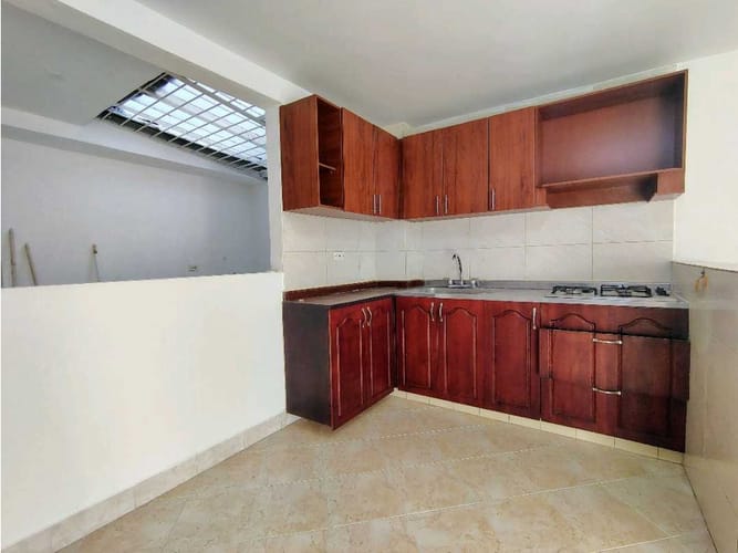 Apartamento de 3 alcobas en arriendo en Santa Maria No. 3, Medellín, 80 m² · foto 2 de 24