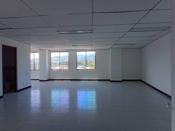 Oficina en arriendo en Laureles, Medellín, 56 m² · foto 2 de 15