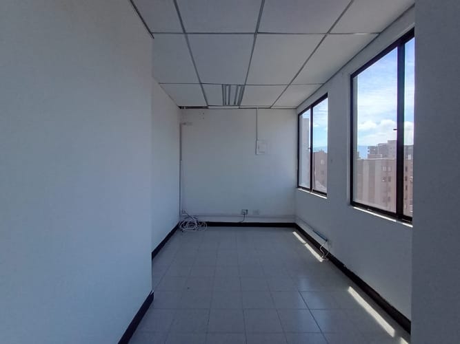 Oficina en arriendo en Laureles, Medellín, 56 m² · foto 13 de 15