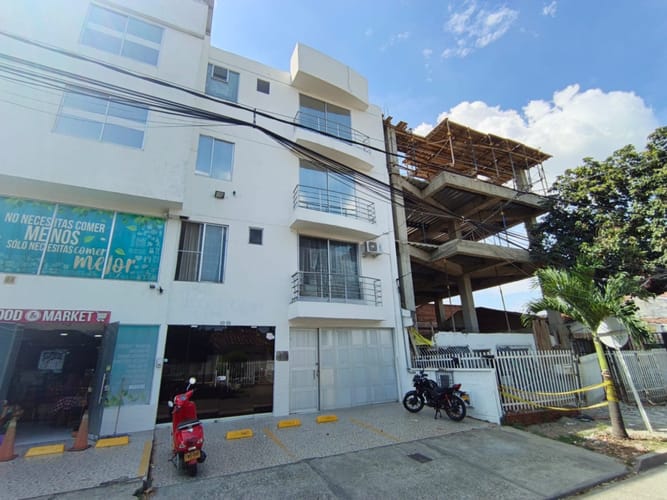 Edificio en arriendo en El Gran Limonar, Cali, 460 m² · foto 2 de 24