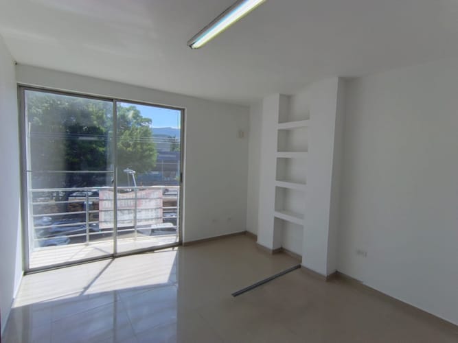 Edificio en arriendo en El Gran Limonar, Cali, 460 m² · foto 12 de 24