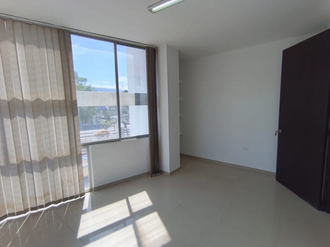 Edificio en arriendo en El Gran Limonar, Cali, 460 m² · foto 15 de 24