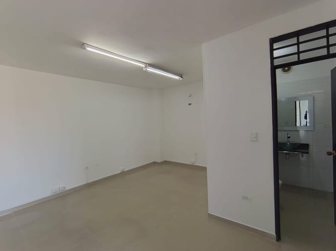 Edificio en arriendo en El Gran Limonar, Cali, 460 m² · foto 18 de 24