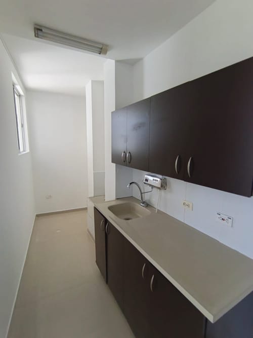 Edificio en arriendo en El Gran Limonar, Cali, 460 m² · foto 24 de 24
