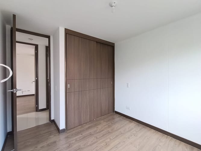 Apartamento de 3 alcobas en arriendo en Cumbres, Envigado, 98 m² · foto 11 de 20