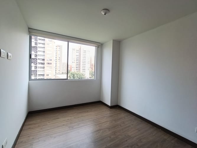 Apartamento de 3 alcobas en arriendo en Cumbres, Envigado, 98 m² · foto 12 de 20