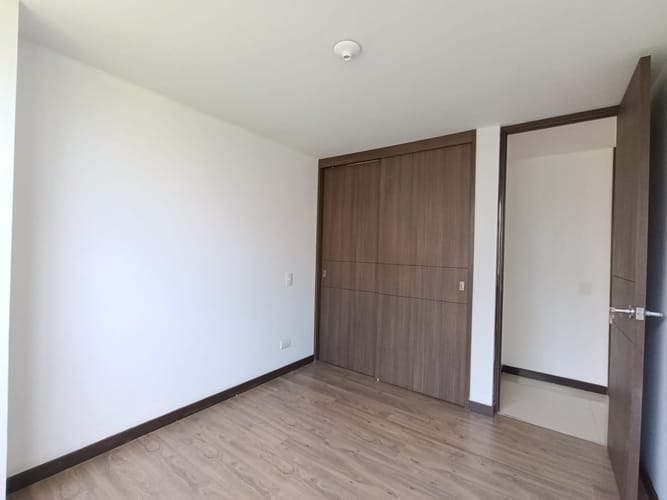 Apartamento de 3 alcobas en arriendo en Cumbres, Envigado, 98 m² · foto 13 de 20
