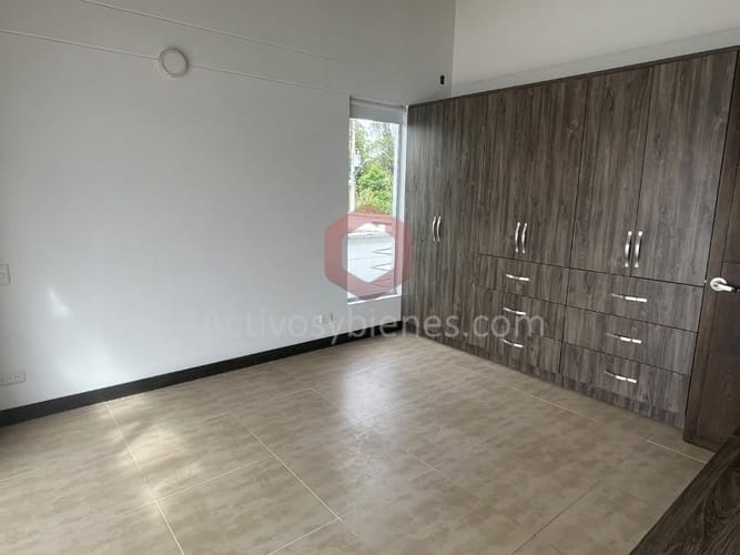 Casa de 4 alcobas en venta en La Ceja, 220 m² · foto 11 de 19