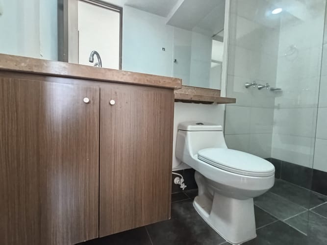 Apartamento de 3 alcobas en arriendo en Cumbres, Envigado, 98 m² · foto 19 de 20
