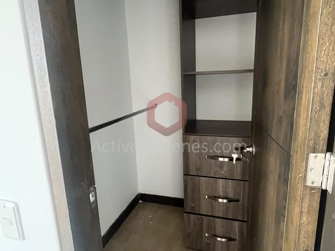 Casa de 4 alcobas en venta en La Ceja, 220 m² · foto 17 de 19