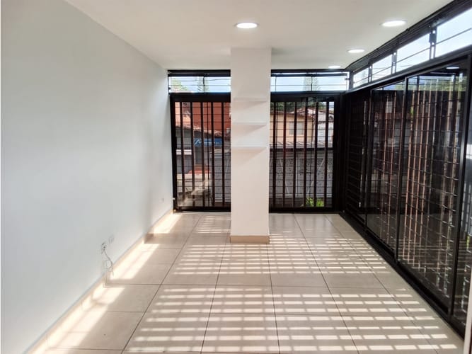Local en arriendo en Belén Rosales, Medellín, 47 m² · foto 5 de 24