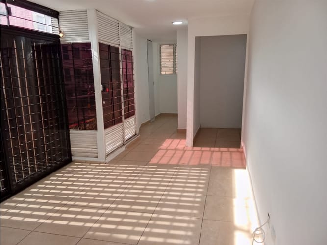 Local en arriendo en Belén Rosales, Medellín, 47 m² · foto 7 de 24
