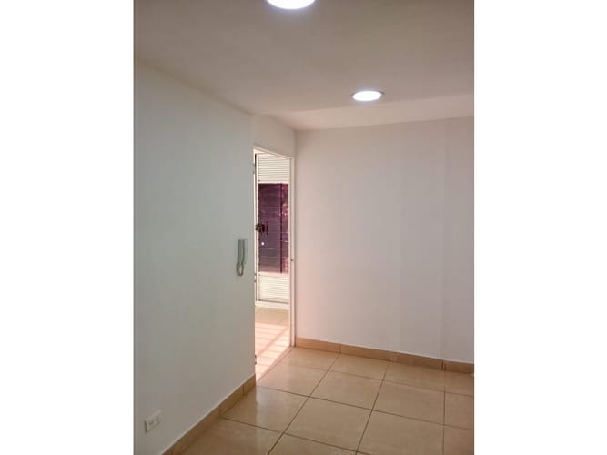 Local en arriendo en Belén Rosales, Medellín, 47 m² · foto 21 de 24
