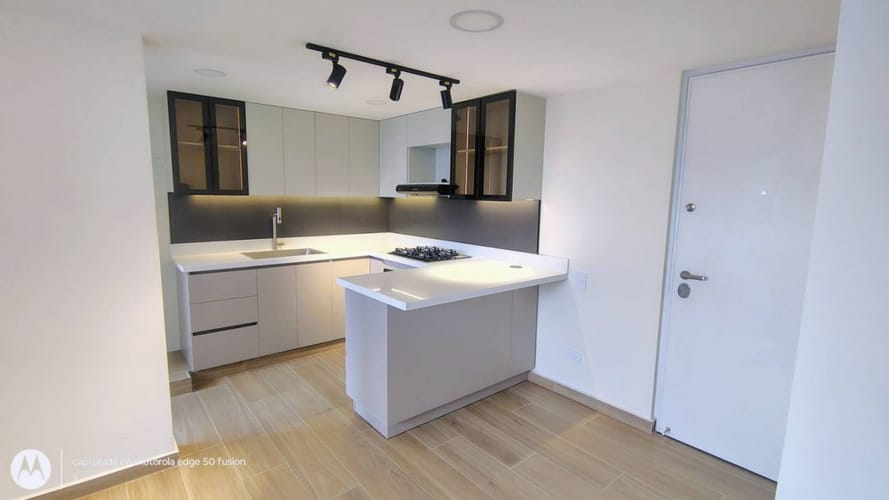 Apartamento de 3 alcobas en arriendo en Bucaros, Bello, 54 m² · foto 4 de 22