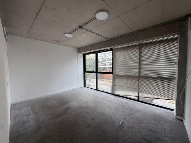 Oficina en alquiler en el Golf – Edificio corporativo · Foto 4