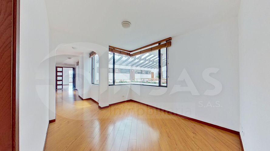 Apartamento de 3 alcobas en venta en Santa Barbara Central, Bogotá, 273 m² · foto 16 de 24