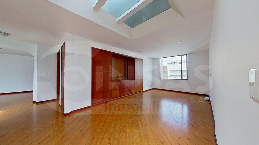 Apartamento de 3 alcobas en venta en Santa Barbara Central, Bogotá, 273 m² · foto 9 de 24