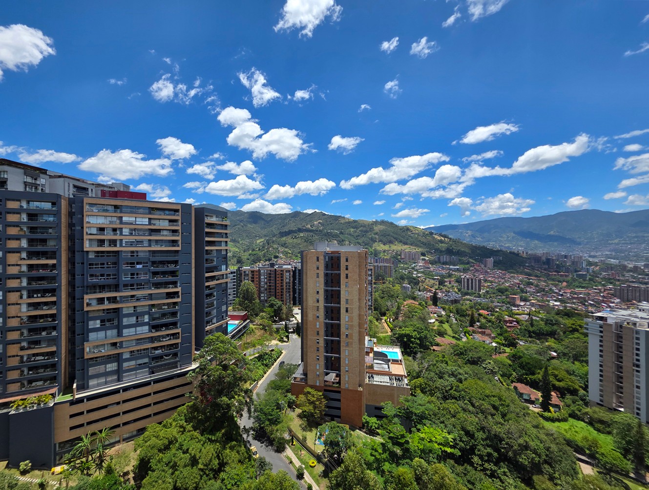Apartamento en venta en Loma De Las Brujas, Envigado · foto 11 de 23