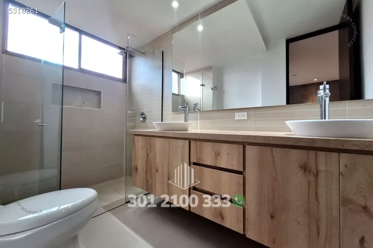 Apartamento de 2 alcobas en arriendo en La Calera, Medellín, 130 m² · foto 12 de 20