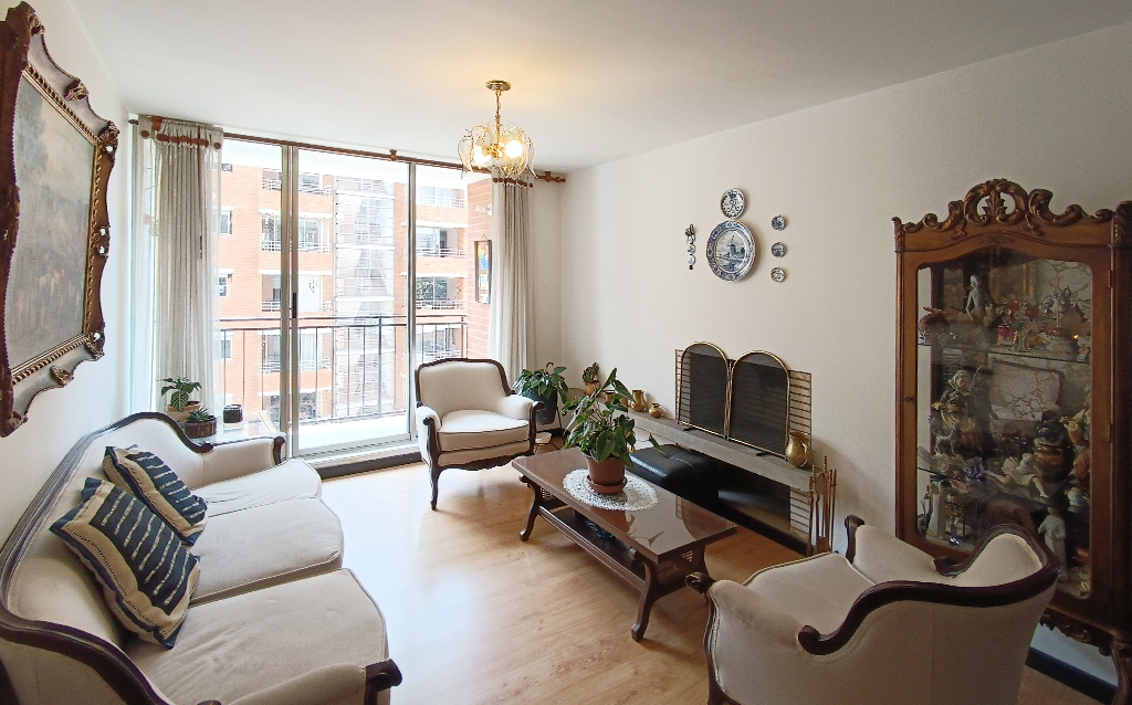 Apartamento en venta en Mazuren, Bogotá · foto 2 de 24