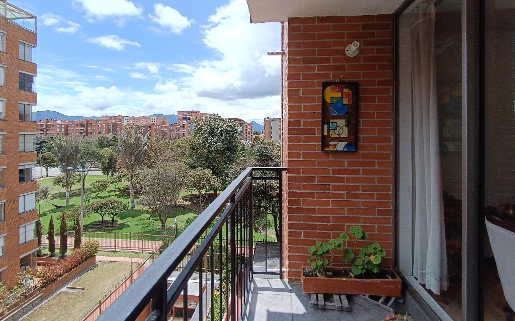 Apartamento en venta en Mazuren, Bogotá · foto 4 de 24