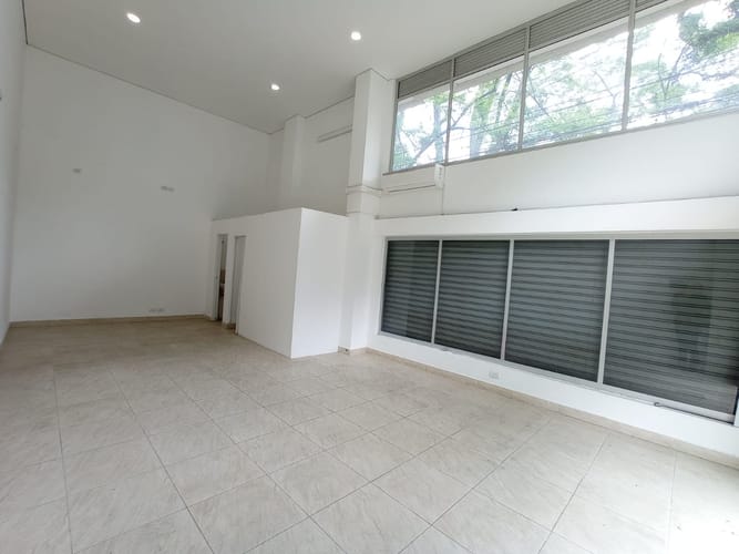 Local en venta en Laureles, Medellín, 44 m² · foto 2 de 6