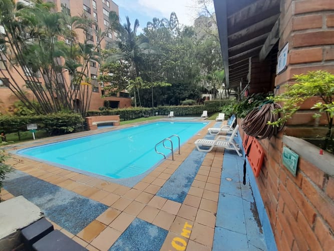 Apartamento de 3 alcobas en arriendo en Los Balsos, Medellín, 200 m² · foto 12 de 12