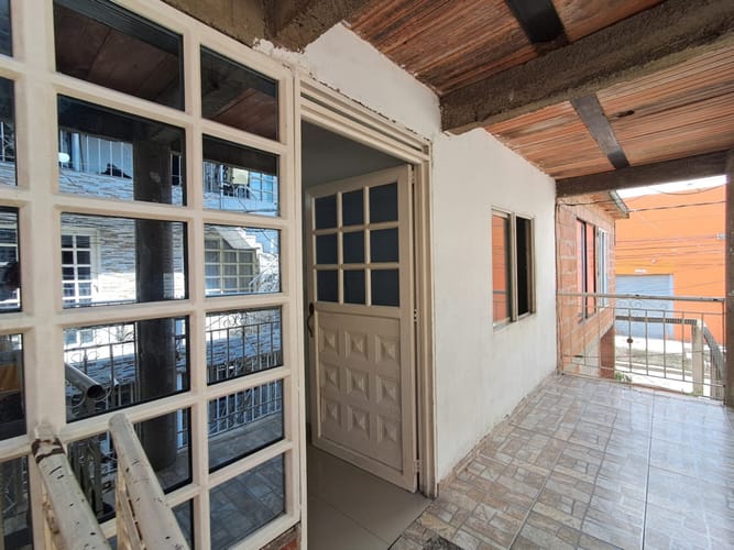 Casa de 6 alcobas en venta en Ciudad Talanga - Comfenalco, Cali, 180 m² · foto 2 de 24