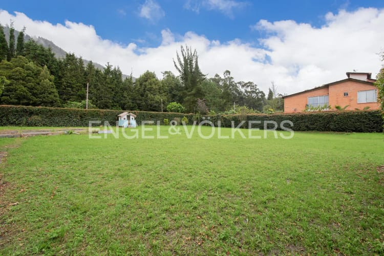 Lote en venta en Fonquetá, Chía · foto 2 de 5