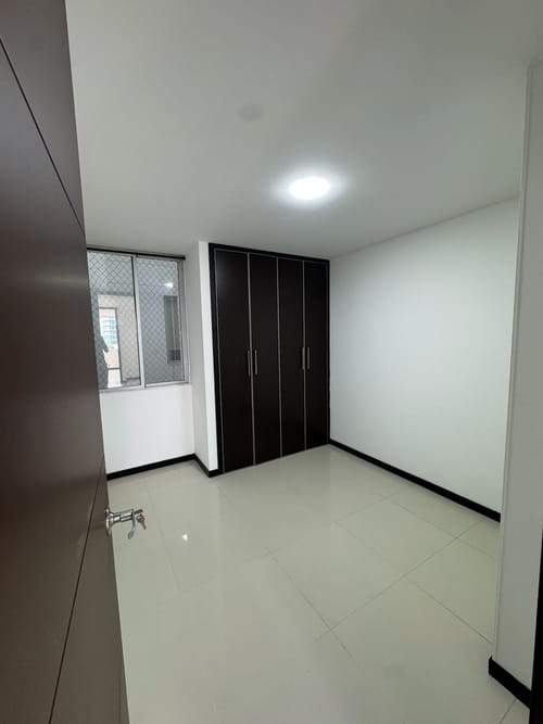 Apartamento de 3 alcobas en venta en Sotomayor, Bucaramanga, 99 m² · foto 6 de 17