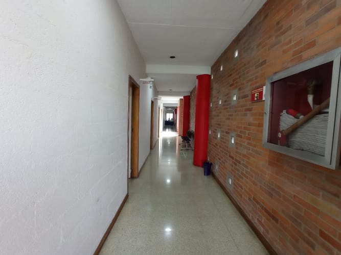 Local en arriendo en Colon, Medellín, 1652 m² · foto 4 de 20