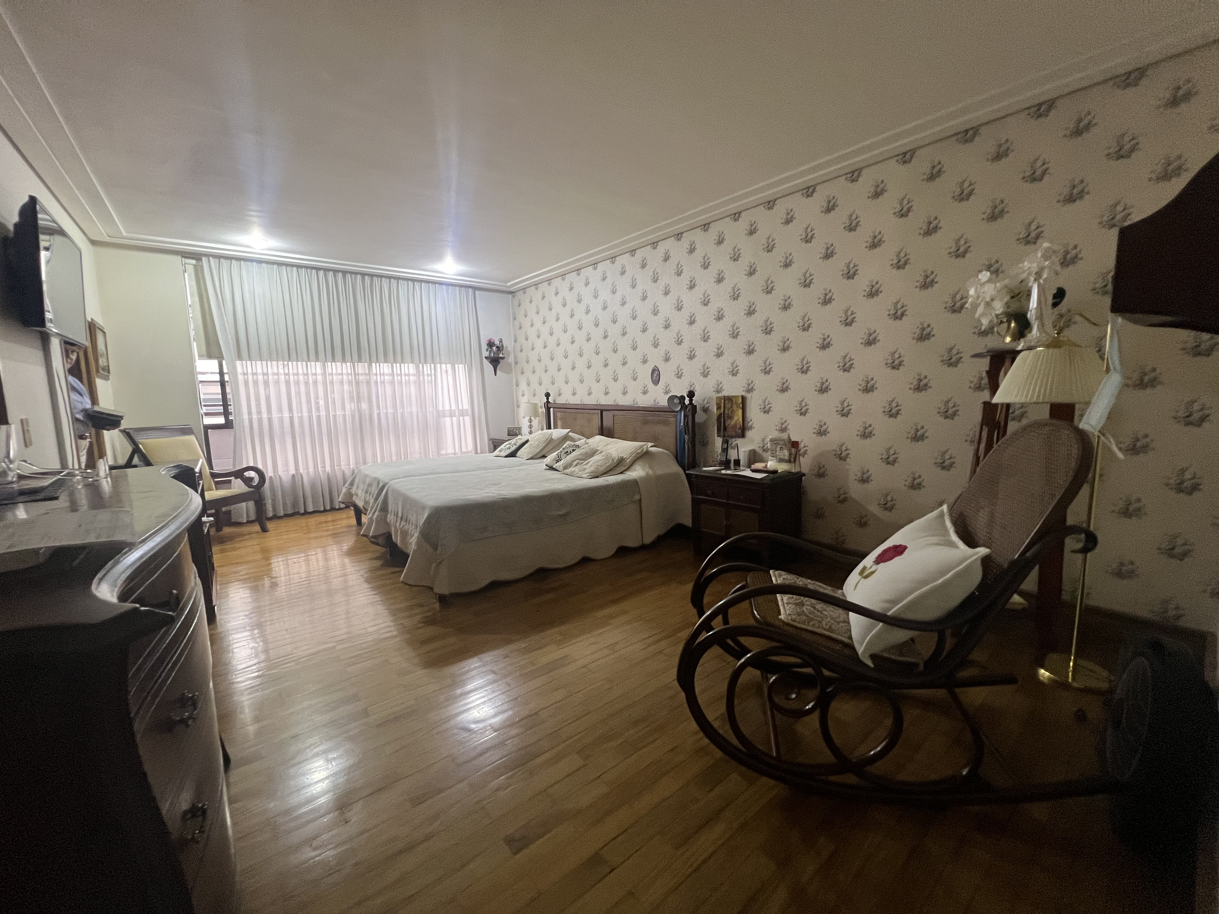 Apartamento en venta en El Poblado, Medellín · foto 7 de 16