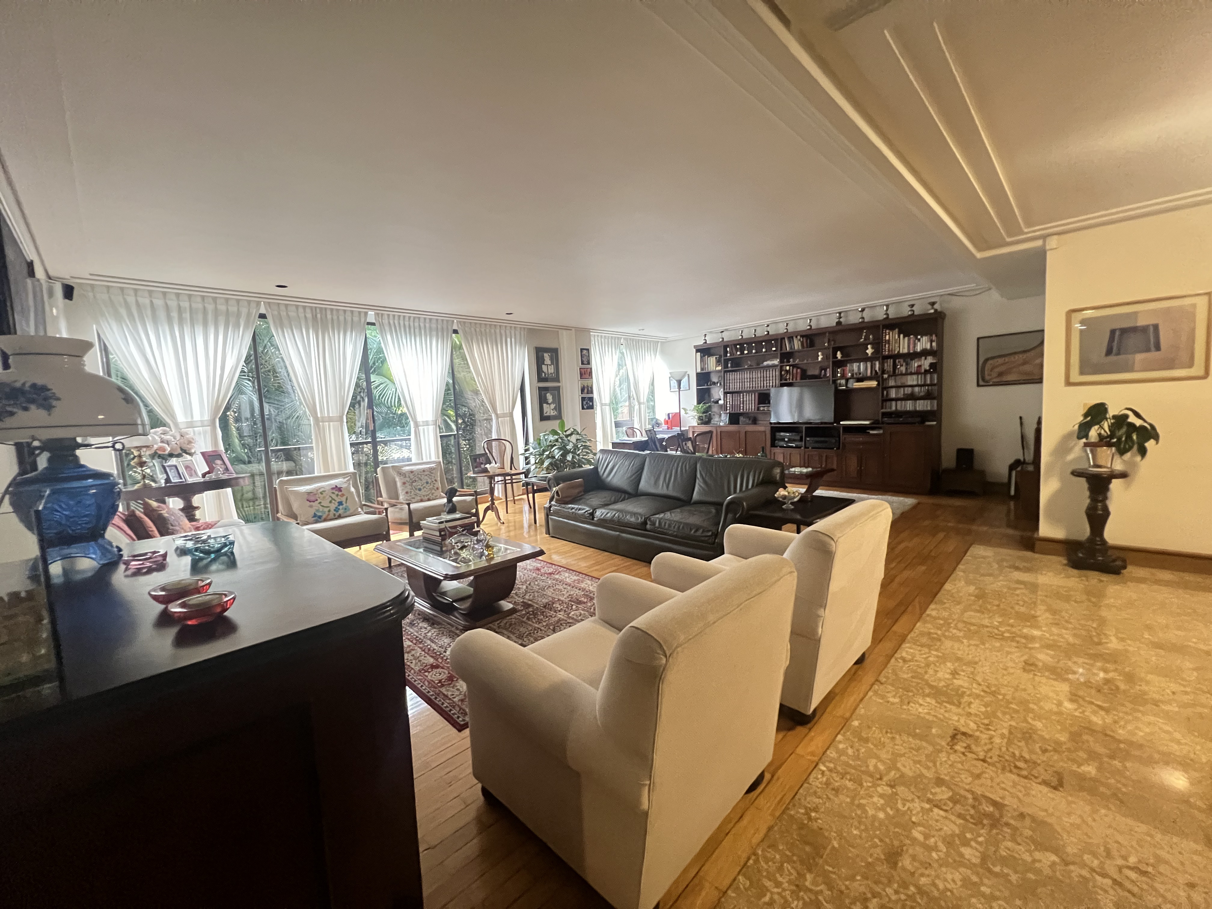Apartamento en venta en El Poblado, Medellín · foto 10 de 16