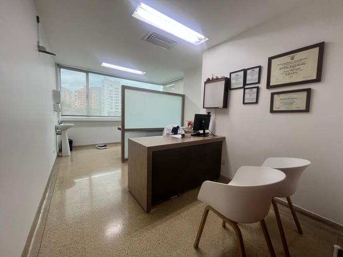 Consultorio en venta en La Florida, Medellín, 146 m² · foto 5 de 11