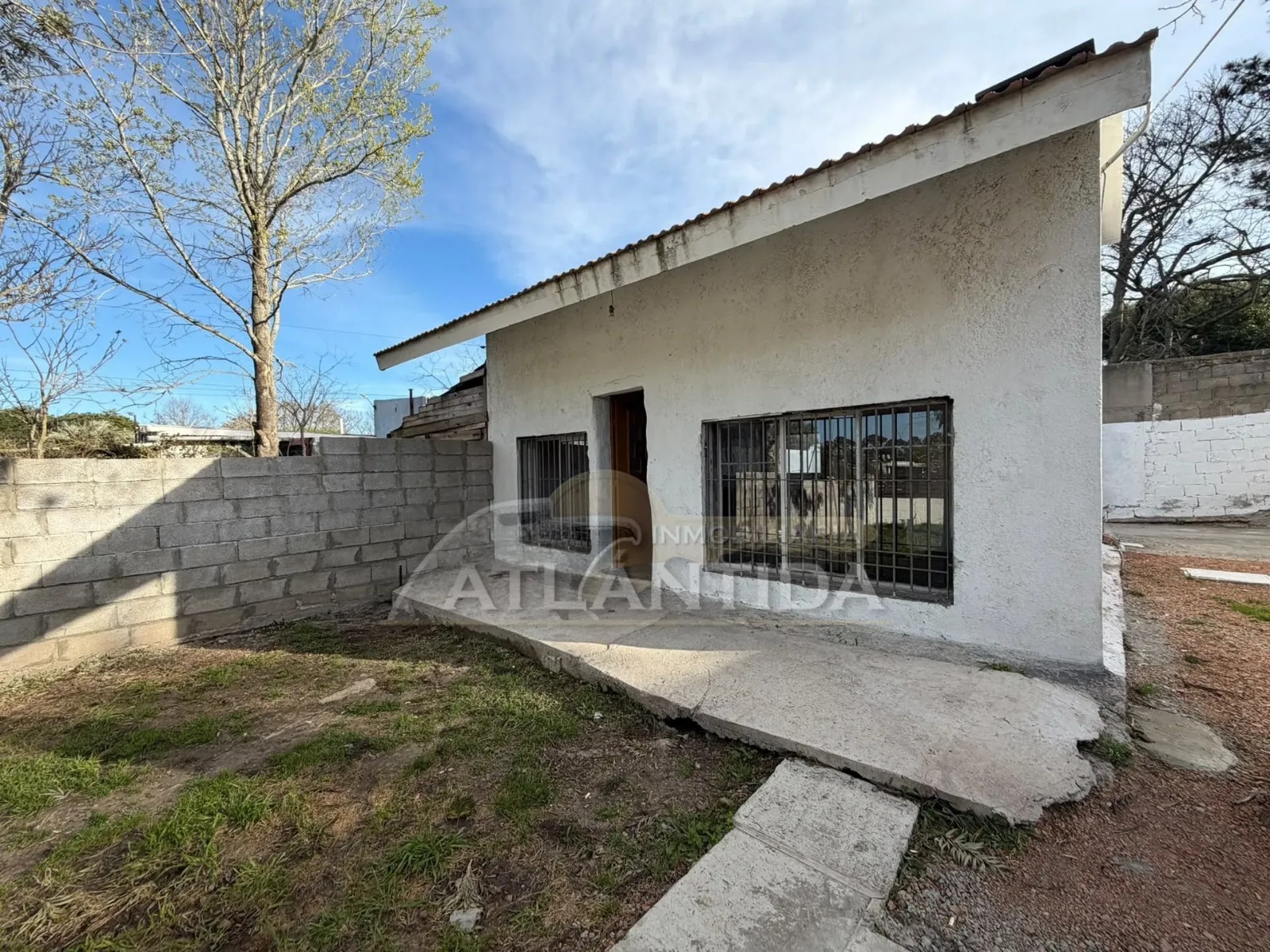 Alquiler Anual En Villa Argentina Norte: 2 Dormitorios,estufa A Leña, Baño, Jardín Al Frente Inm Atlántida · Foto 4