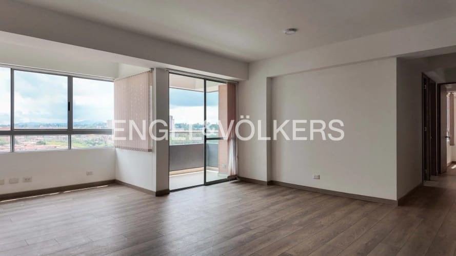 Apartamento de 3 alcobas en venta en El Porvenir, Rionegro, 91 m² · foto 2 de 15