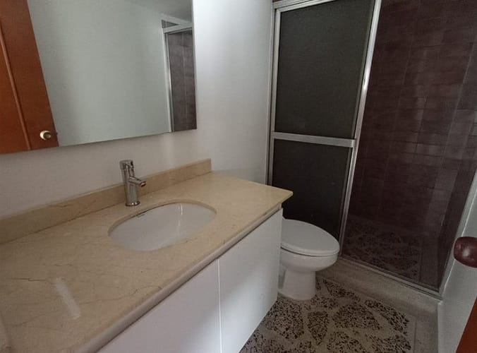 Apartamento de 3 alcobas en arriendo en Laureles, Medellín, 122 m² · foto 11 de 13