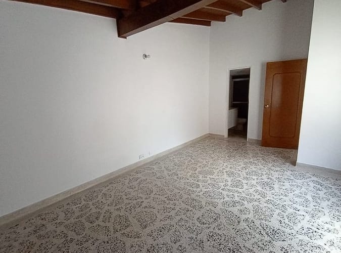 Apartamento de 3 alcobas en arriendo en Laureles, Medellín, 122 m² · foto 3 de 13