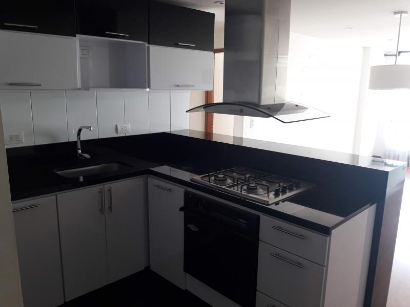 Apartamento en arriendo en Alhambra, Bogotá · foto 7 de 23