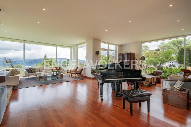 Casa de 4 alcobas en arriendo en La Violeta, Sopó, 515 m² · foto 2 de 20