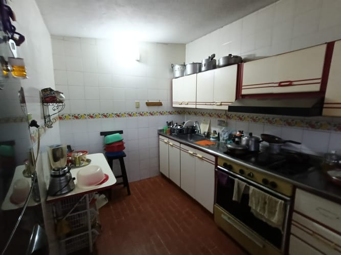 Casa de 5 alcobas en venta en La Victoria, Bucaramanga, 463 m² · foto 8 de 16