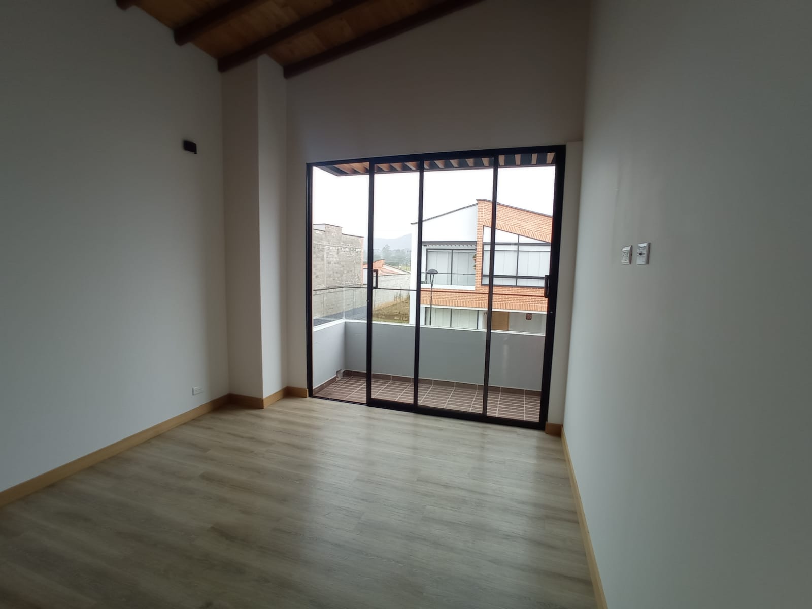 Casa de 3 alcobas en venta en Lomitas, La Ceja, 150 m² · foto 4 de 11