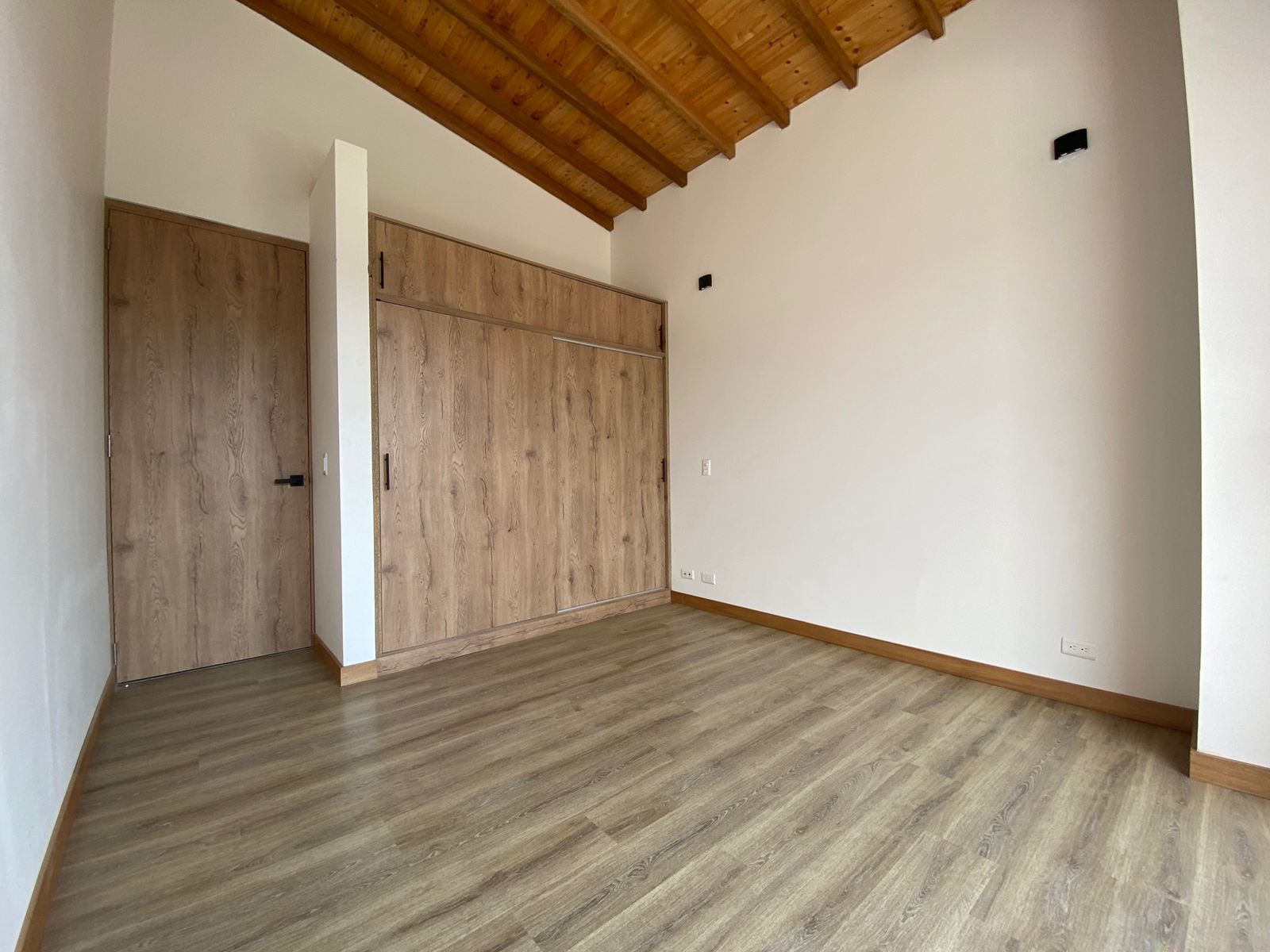 Casa de 3 alcobas en venta en Lomitas, La Ceja, 150 m² · foto 5 de 11