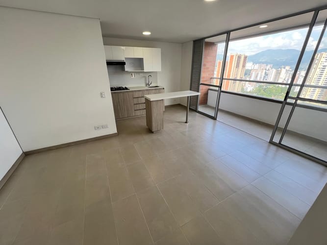 Apartamento de 2 alcobas en venta en Loma De La Doctora, Sabaneta, 60 m² · foto 5 de 10