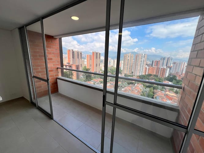 Apartamento de 2 alcobas en venta en Loma De La Doctora, Sabaneta, 60 m² · foto 8 de 10