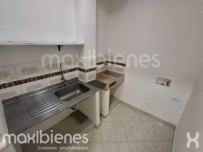 Local en arriendo en La Floresta, Medellín, 20 m² · foto 3 de 5