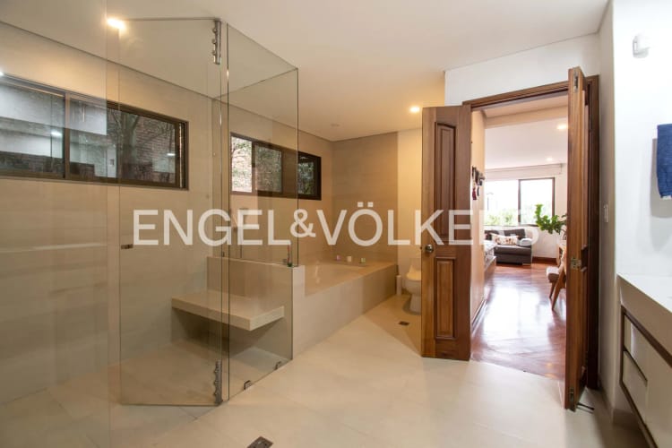 Casa de 3 alcobas en venta en Las Lomas No.1, Medellín, 308 m² · foto 13 de 19