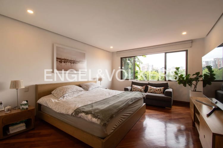 Casa de 3 alcobas en venta en Las Lomas No.1, Medellín, 308 m² · foto 11 de 19